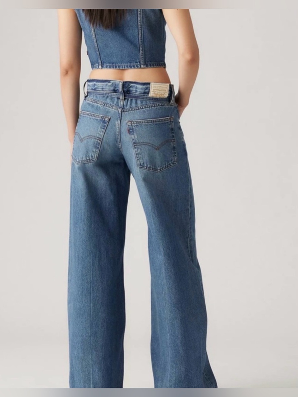 Levi’s XL Straight Jeans Women’s 28x31 – Excellent Condition - Picture 2 of 10